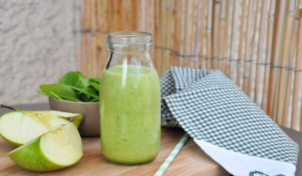Jugo de apio con manzana verde: bebida natural refrescante