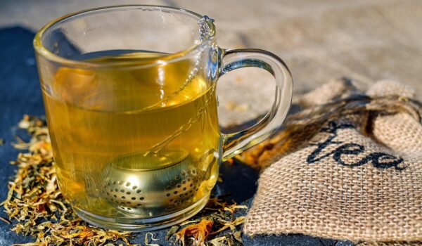 Infusión de manzanilla: beneficios para el cuerpo y la mente